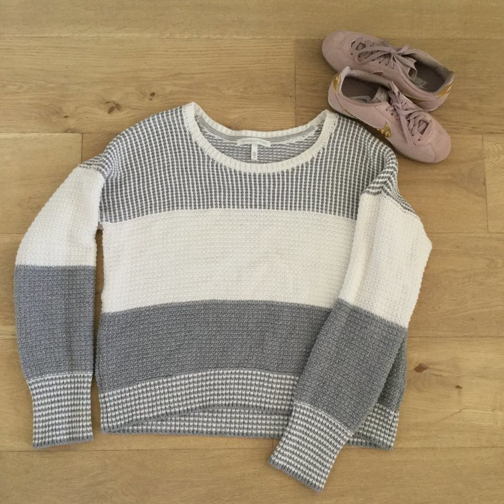 VS Waffle Knit Gray & White Stripe Sweater